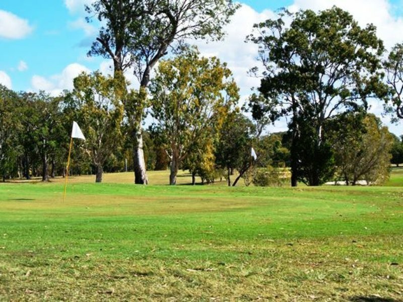 2 Gordon Road, Macleay Island QLD 4184