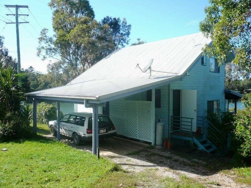 30 Deviot Street, Macleay Island QLD 4184