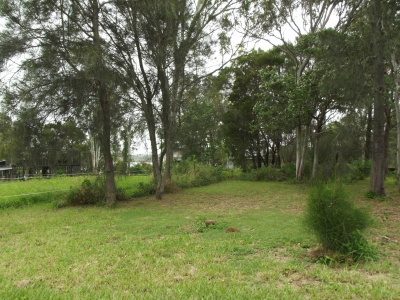 16 Cressy Street, Macleay Island QLD 4184