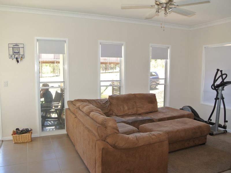 14 Leanne, Macleay Island QLD 4184
