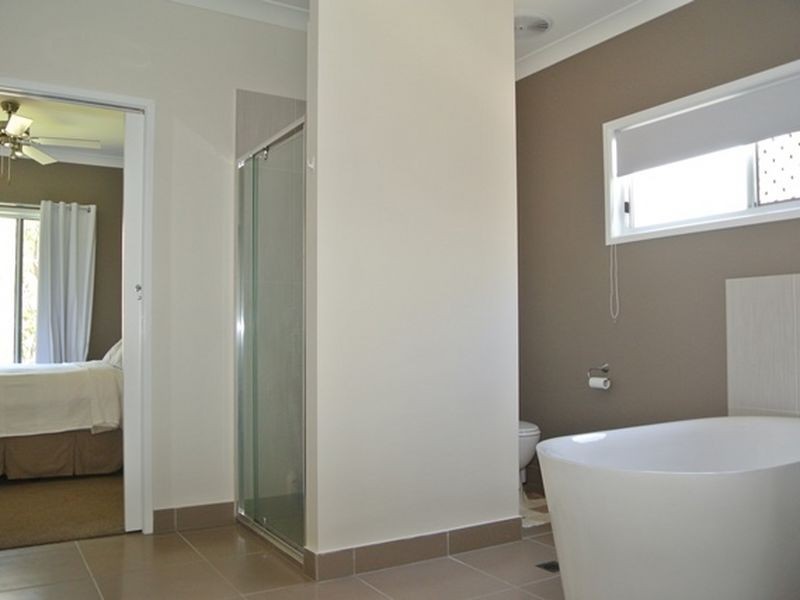 14 Leanne, Macleay Island QLD 4184