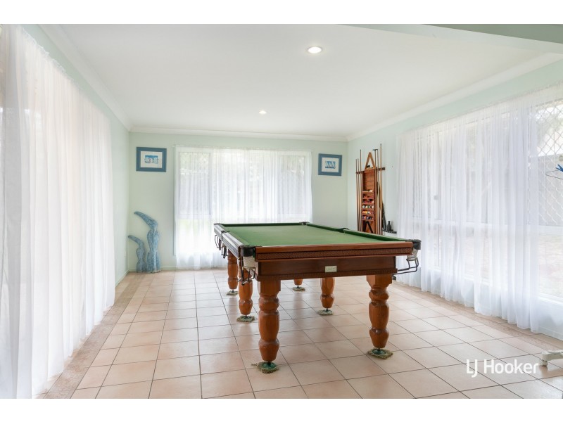 5 Robert Court, Redland Bay QLD 4165