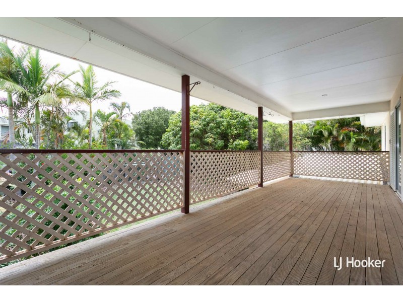 5 Robert Court, Redland Bay QLD 4165