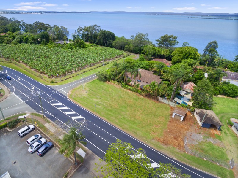 136 Broadwater Terrace, Redland Bay QLD 4165