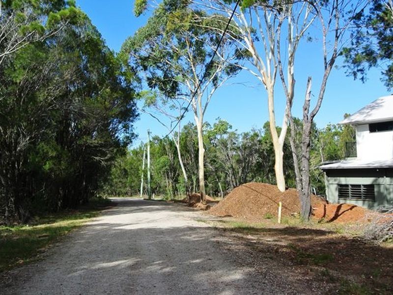 24 Lakeside, Macleay Island QLD 4184