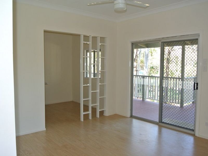 10 Brolga Street, Macleay Island QLD 4184
