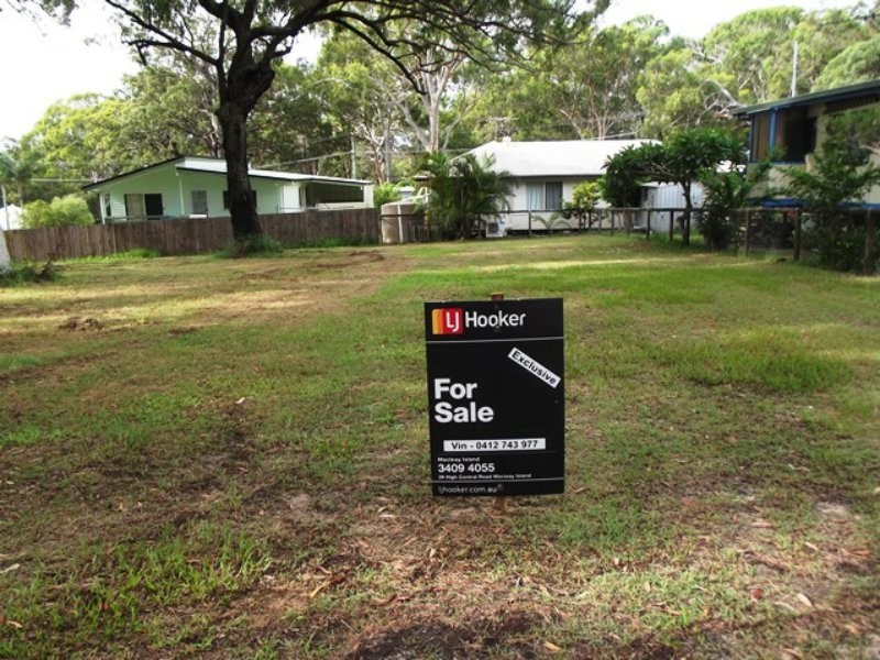 11 Warama Street, Macleay Island QLD 4184