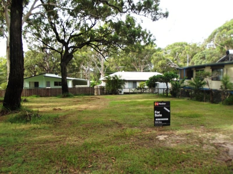 11 Warama Street, Macleay Island QLD 4184
