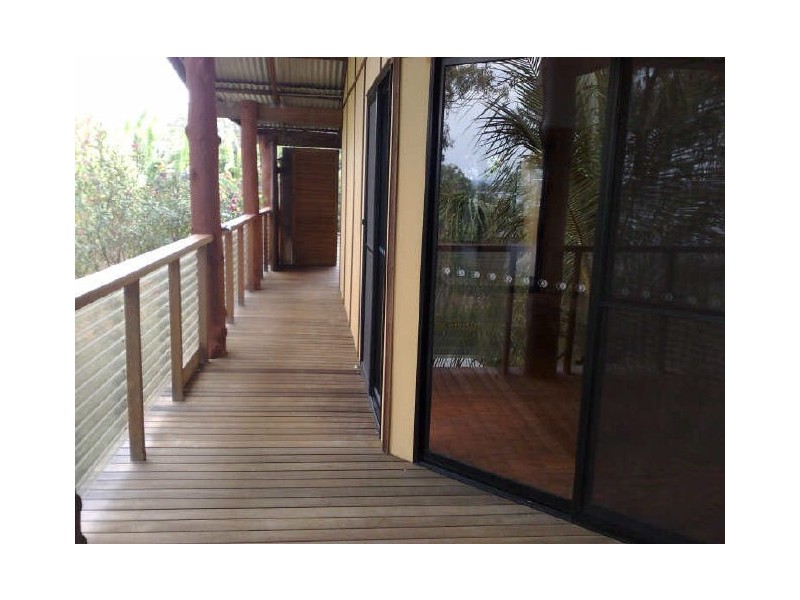 94-96 Western Road, Macleay Island QLD 4184