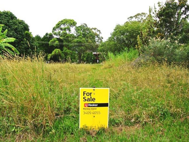 4 Lake Street, Macleay Island QLD 4184