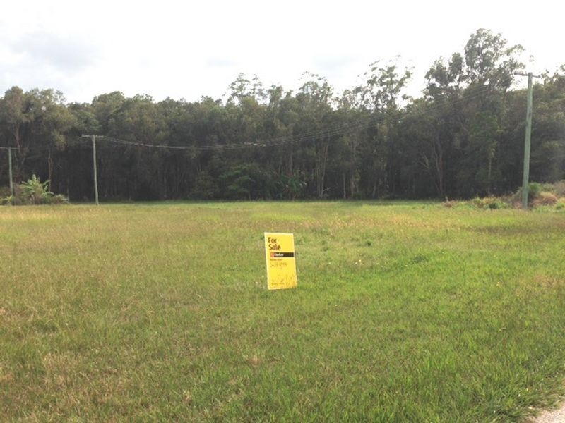 3 Lake Street, Macleay Island QLD 4184