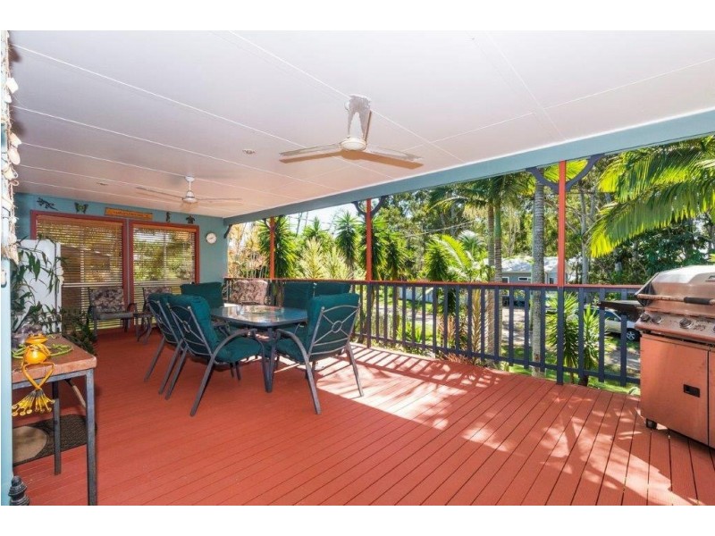 16 Noyes parade, Karragarra Island QLD 4184