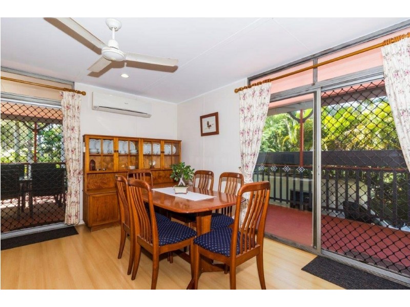 16 Noyes parade, Karragarra Island QLD 4184