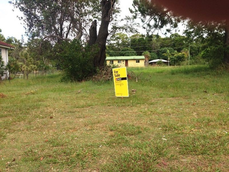 5 Jan  Street, Macleay Island QLD 4184