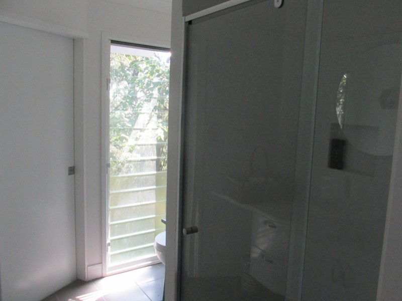 29 Cliff Terrace, Macleay Island QLD 4184