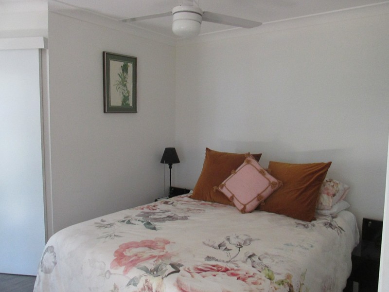 29 Cliff Terrace, Macleay Island QLD 4184