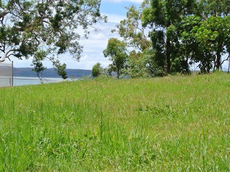 1 Island Outlook, Macleay Island QLD 4184