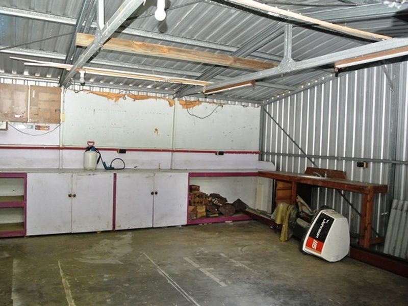 6 William Street, Macleay Island QLD 4184