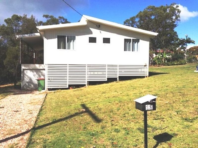 12 Glen Street, Macleay Island QLD 4184