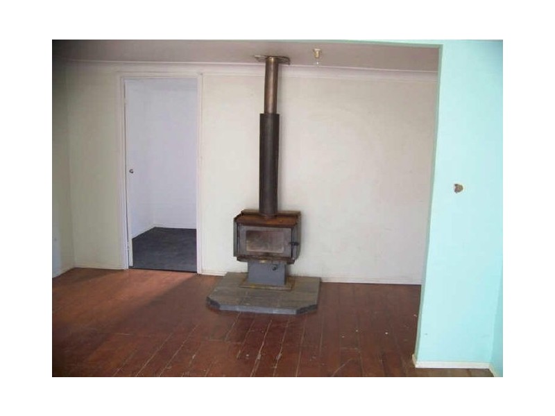 36 Scarborough Tce, Macleay Island QLD 4184