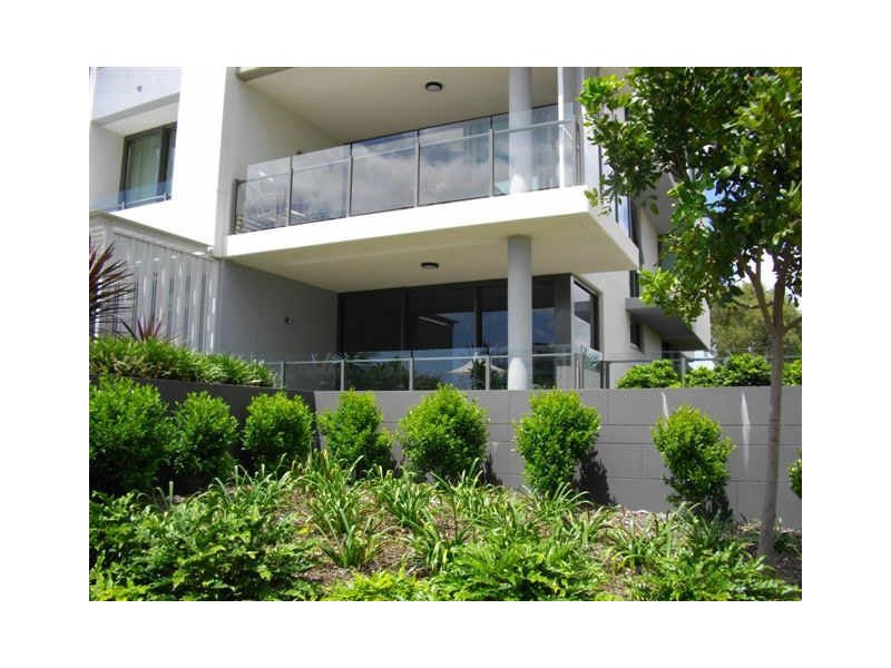 3101/323 Bayview Street, Runaway Bay QLD 4216