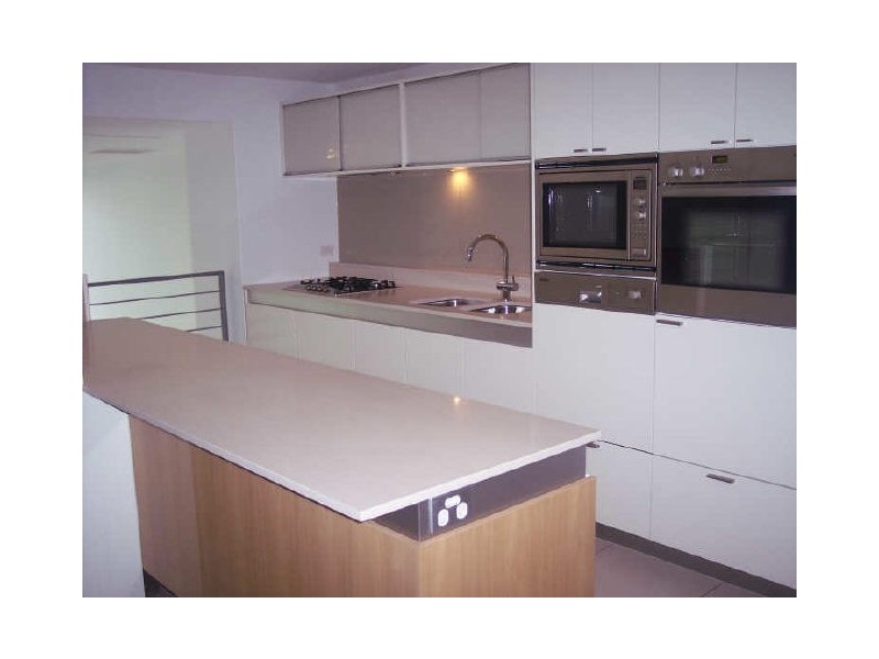 3101/323 Bayview Street, Runaway Bay QLD 4216