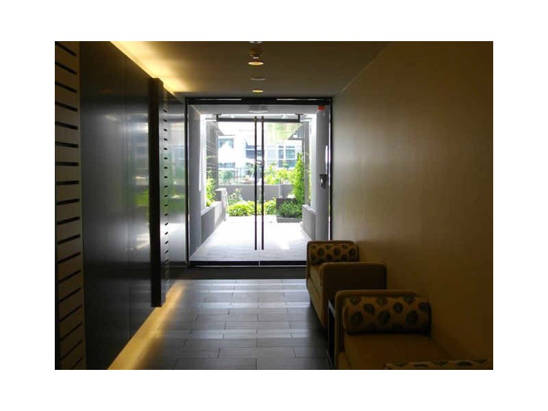 3101/323 Bayview Street, Runaway Bay QLD 4216