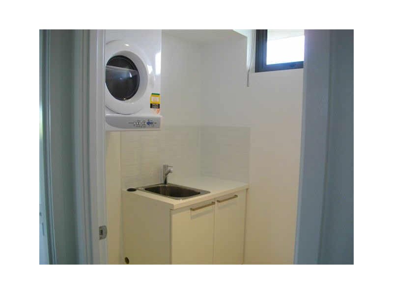 3101/323 Bayview Street, Runaway Bay QLD 4216