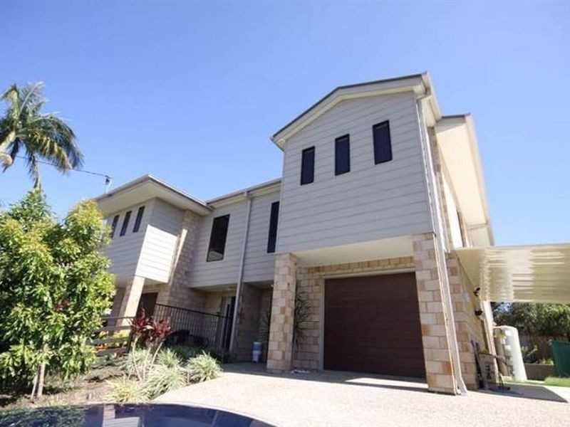 2/17 Louise Street, Southport QLD 4215