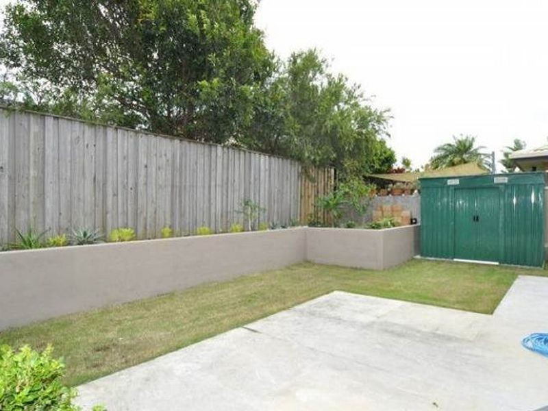 2/17 Louise Street, Southport QLD 4215