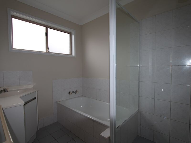 2/6 Pamela Court, Labrador QLD 4215