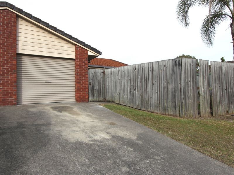 2/6 Pamela Court, Labrador QLD 4215