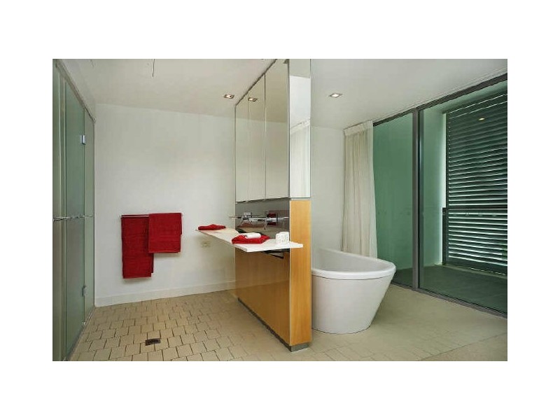 2109 Ephraim Island, Paradise Point QLD 4216