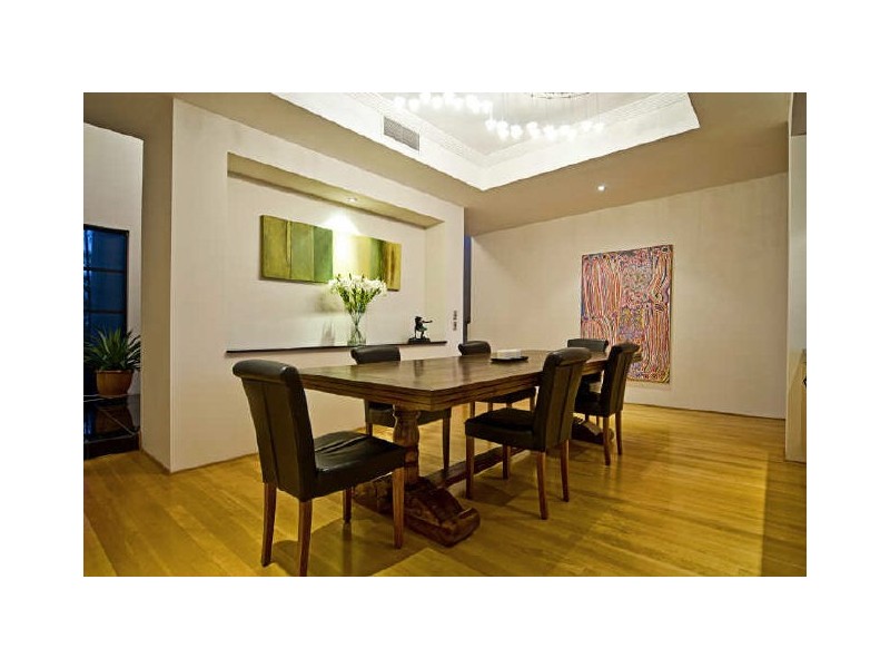 Sovereign Islands QLD 4216