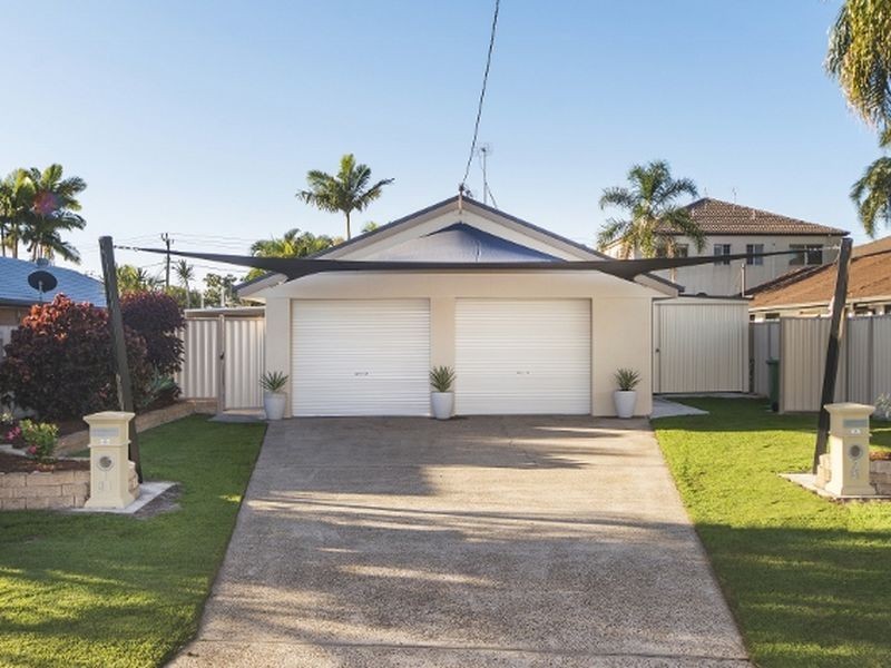 2/31 Victor Avenue, Paradise Point QLD 4216