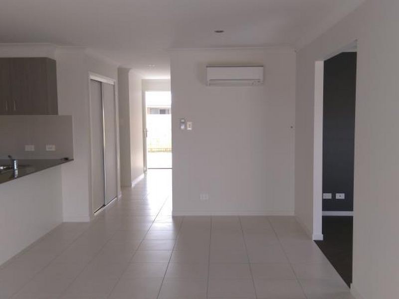 9 Blossom Street, Yarrabilba QLD 4207
