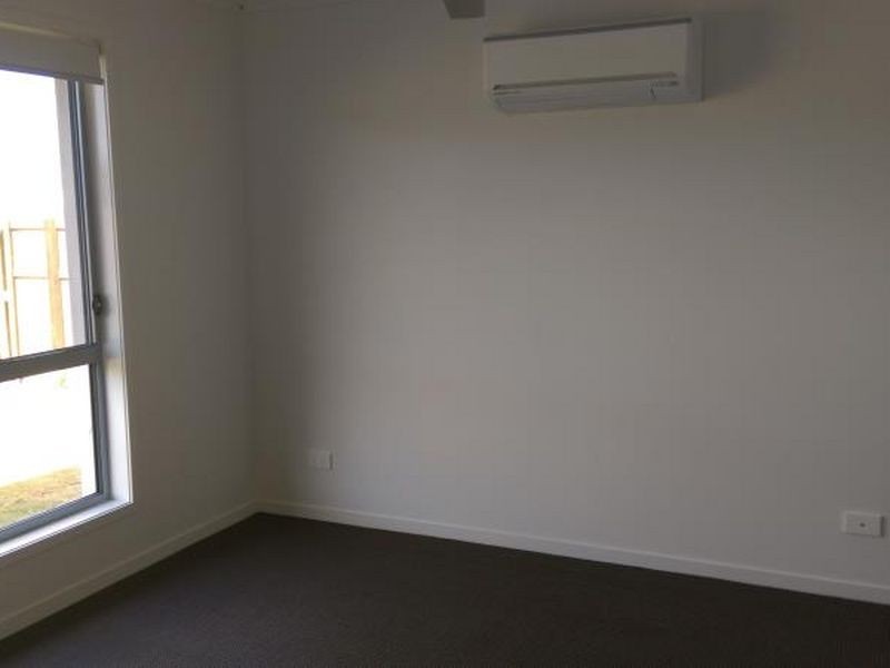 9 Blossom Street, Yarrabilba QLD 4207