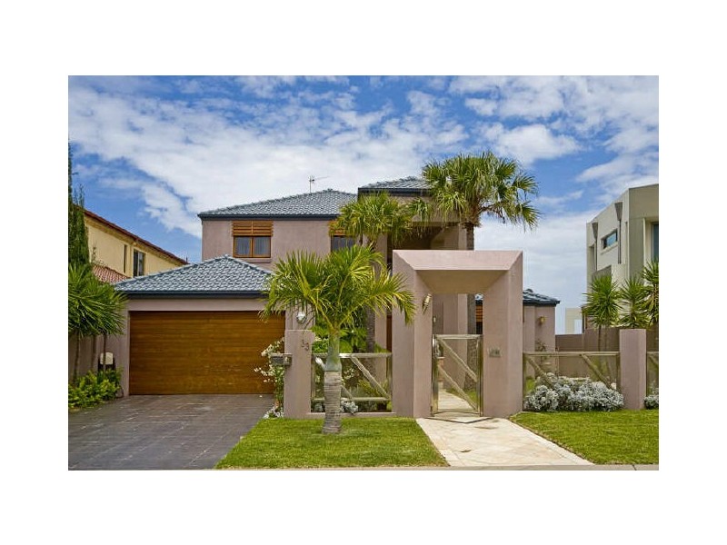 Sovereign Islands QLD 4216