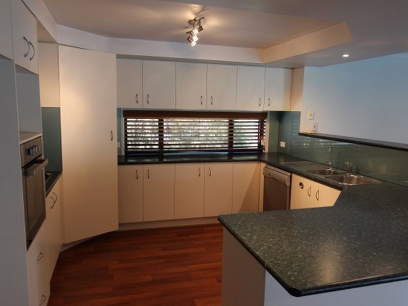 1 Shoe Street, Hope Island QLD 4212