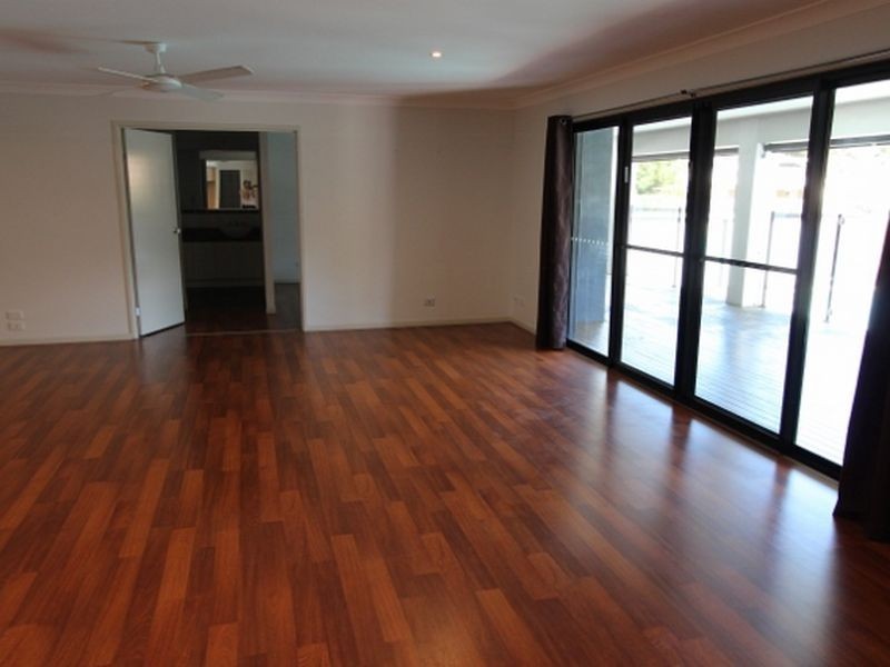 1 Shoe Street, Hope Island QLD 4212