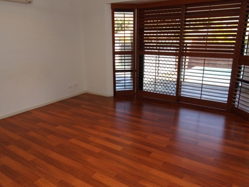 1 Shoe Street, Hope Island QLD 4212