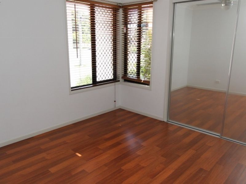 1 Shoe Street, Hope Island QLD 4212