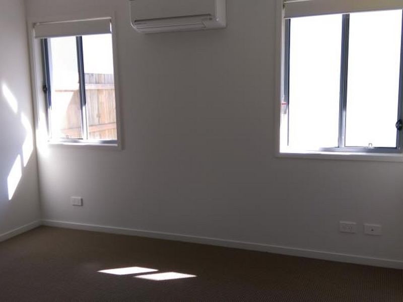 18 Treeline Circuit, Yarrabilba QLD 4207