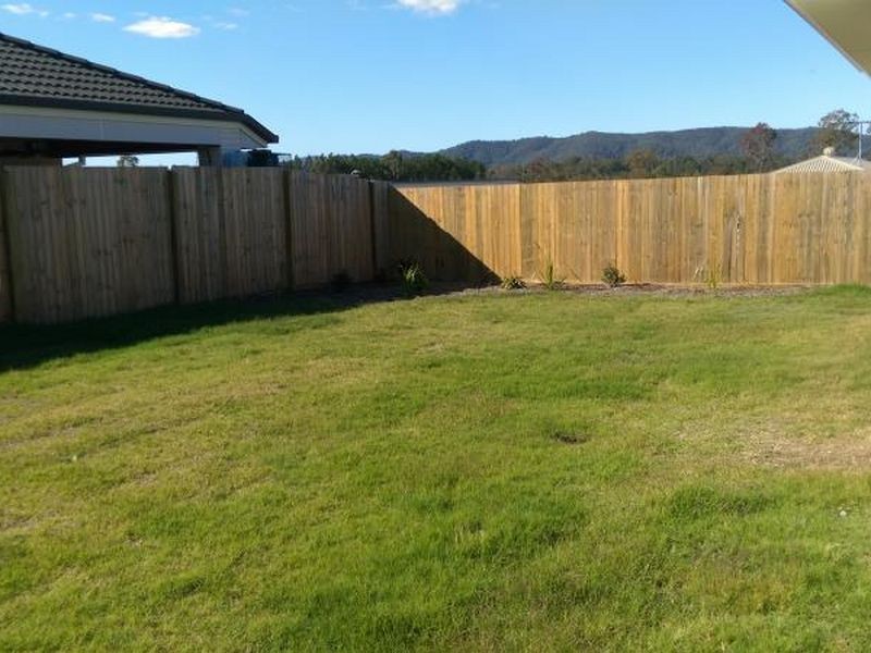 18 Treeline Circuit, Yarrabilba QLD 4207