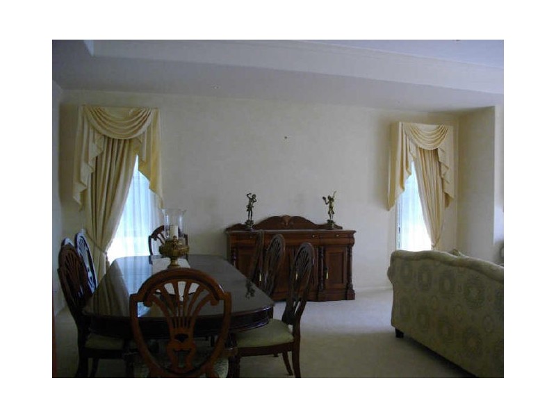 20 The Peninsula Sovereign Island, Paradise Point QLD 4216