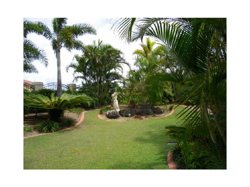 20 The Peninsula Sovereign Island, Paradise Point QLD 4216