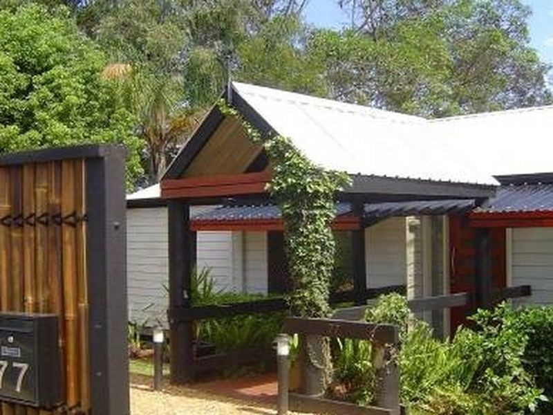 77 Plateau Crescent, Carrara QLD 4211