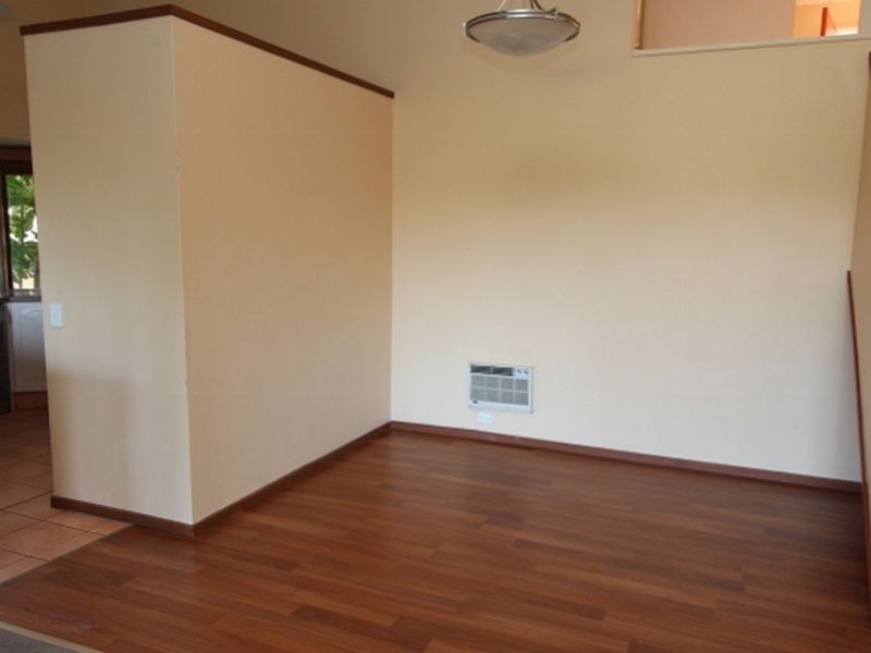 77 Plateau Crescent, Carrara QLD 4211