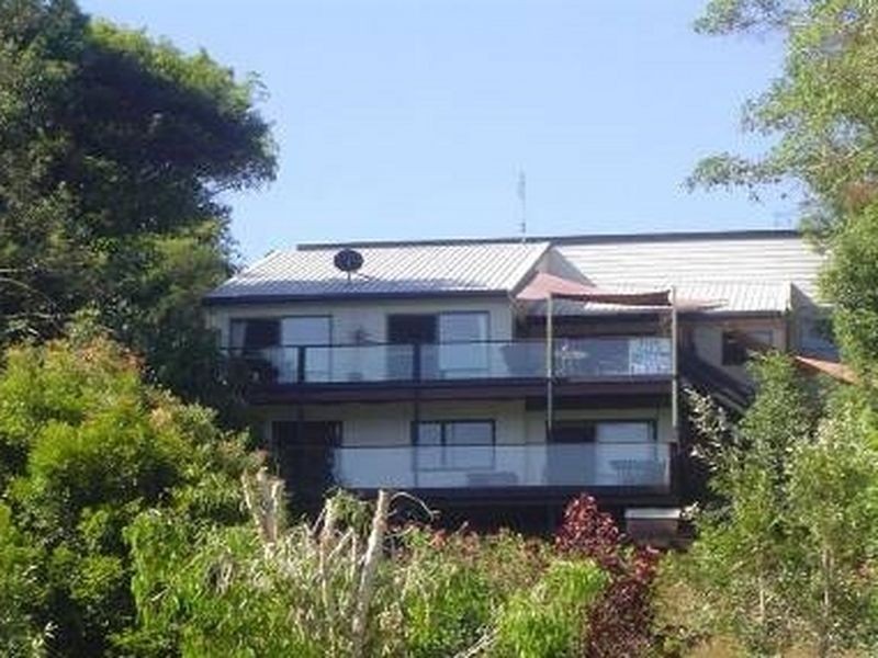 77 Plateau Crescent, Carrara QLD 4211