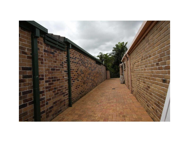 45 Riveroak Drive, Helensvale QLD 4212